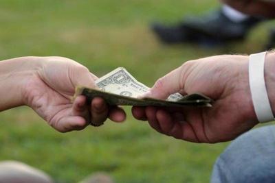 Pożyczka od bliskich lepsza od szybkiej pożyczki pozabankowej? Image